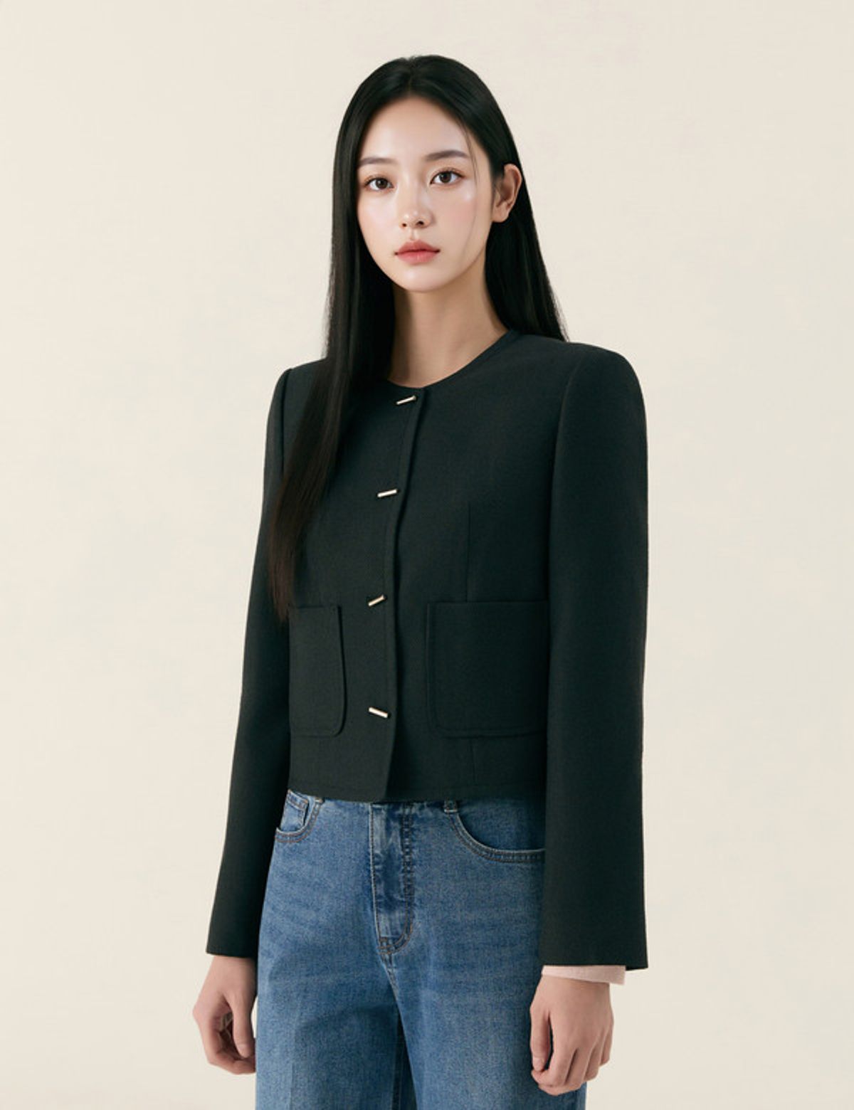 로엠(ROEM) 금속장식 칼라리스 자켓_RMJKG23R14
