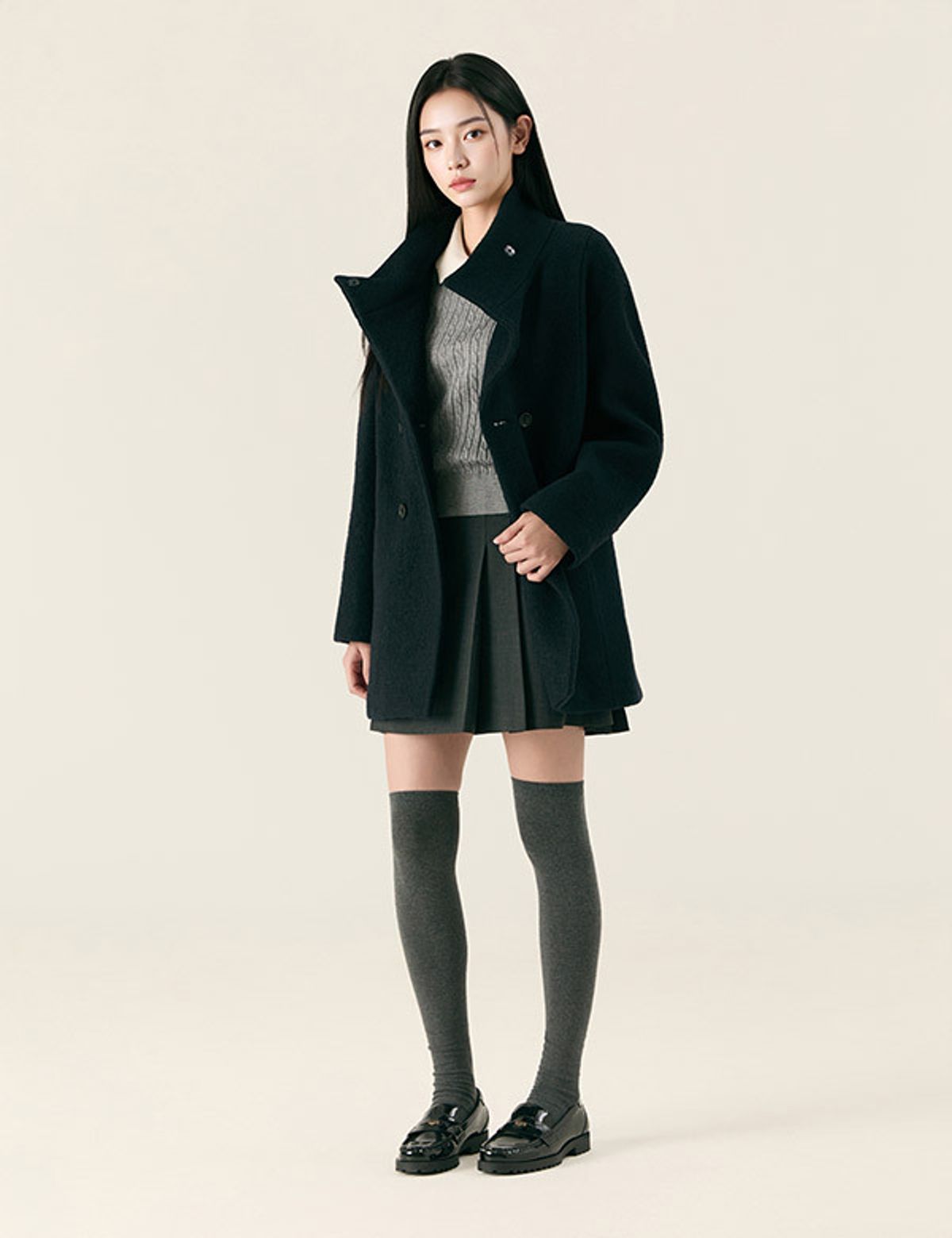로엠(ROEM) 하이넥 부클 미디 코트_RMJHG12RT1
