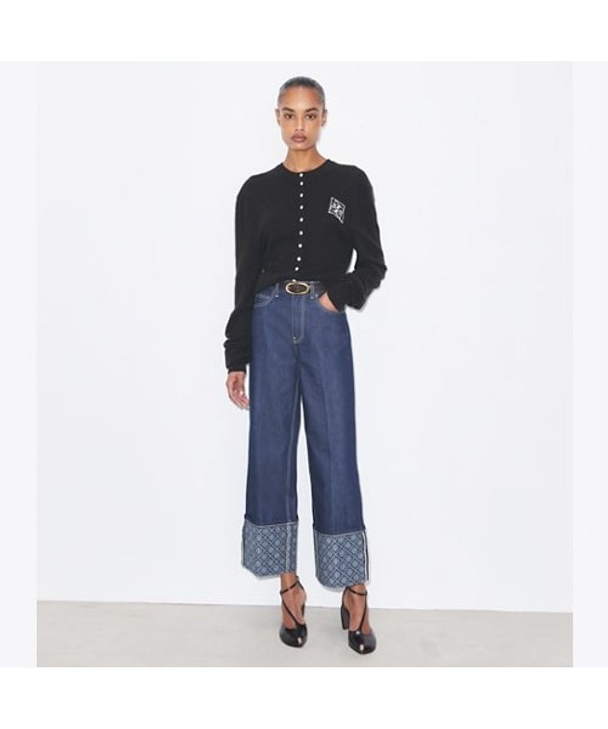 토리버치(TORYBURCH) 콘트라스트 커프 스트레이트 레그 진 - 로우 / 언워시드