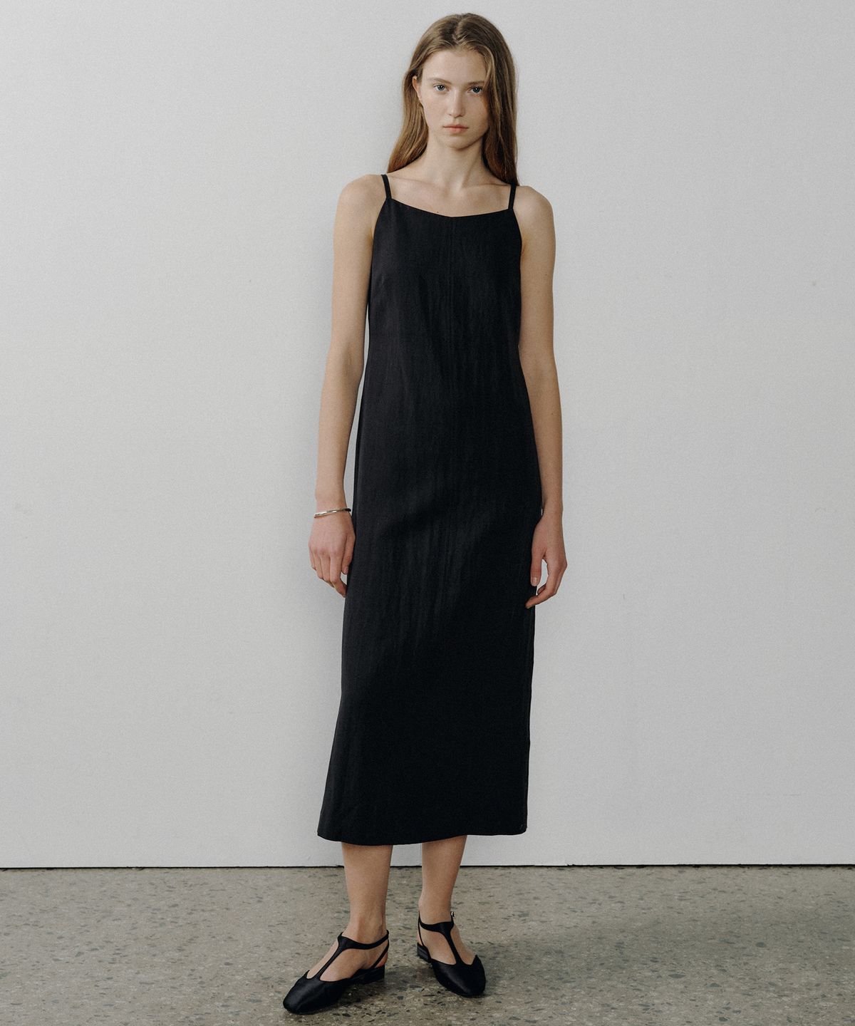 오떼뜨(OCTETTE) ERIN LONG SLEEVELESS OPS_2COLOR