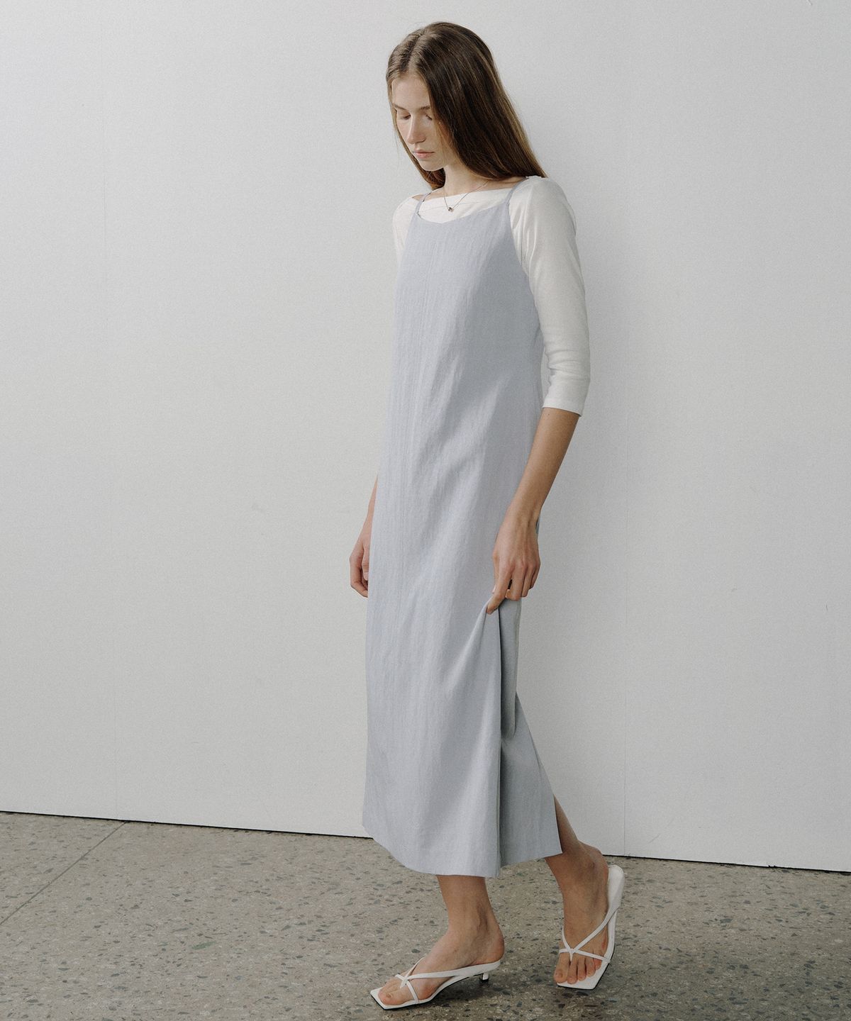 오떼뜨(OCTETTE) ERIN LONG SLEEVELESS OPS_2COLOR