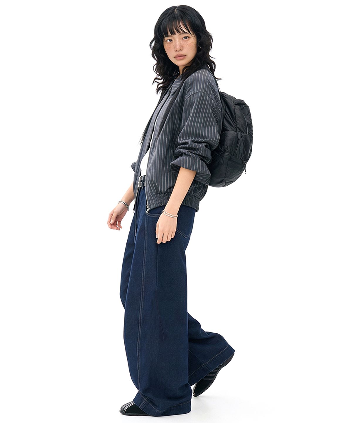 아티스트웨어(ARTISTWEAR) [ATW] 써클 커브드 데님 와이드팬츠