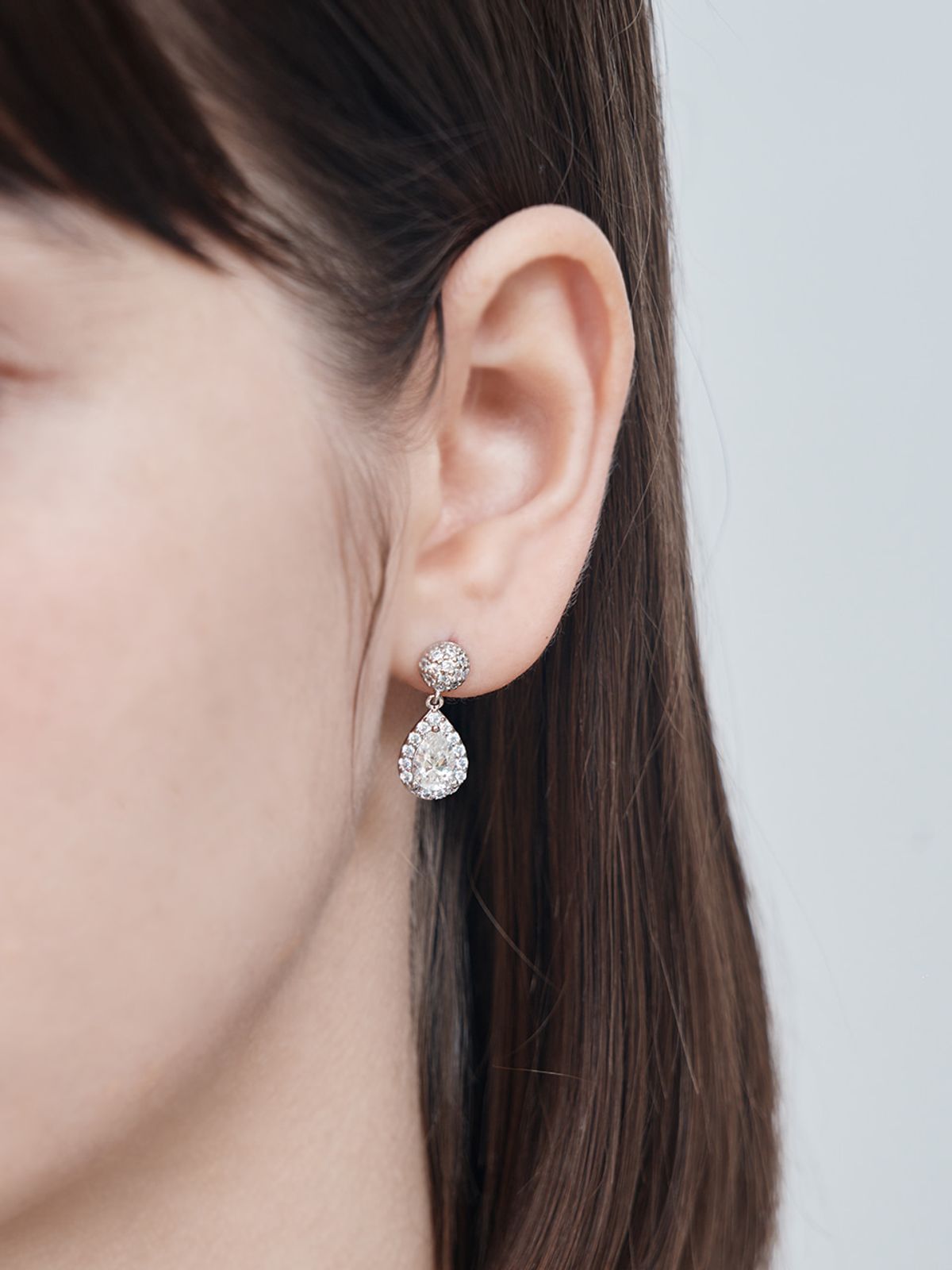 가이거주얼리(GEIGERJEWELRY) 18K GF 모이사나이트 물방울 귀걸이 GI8KPEE082