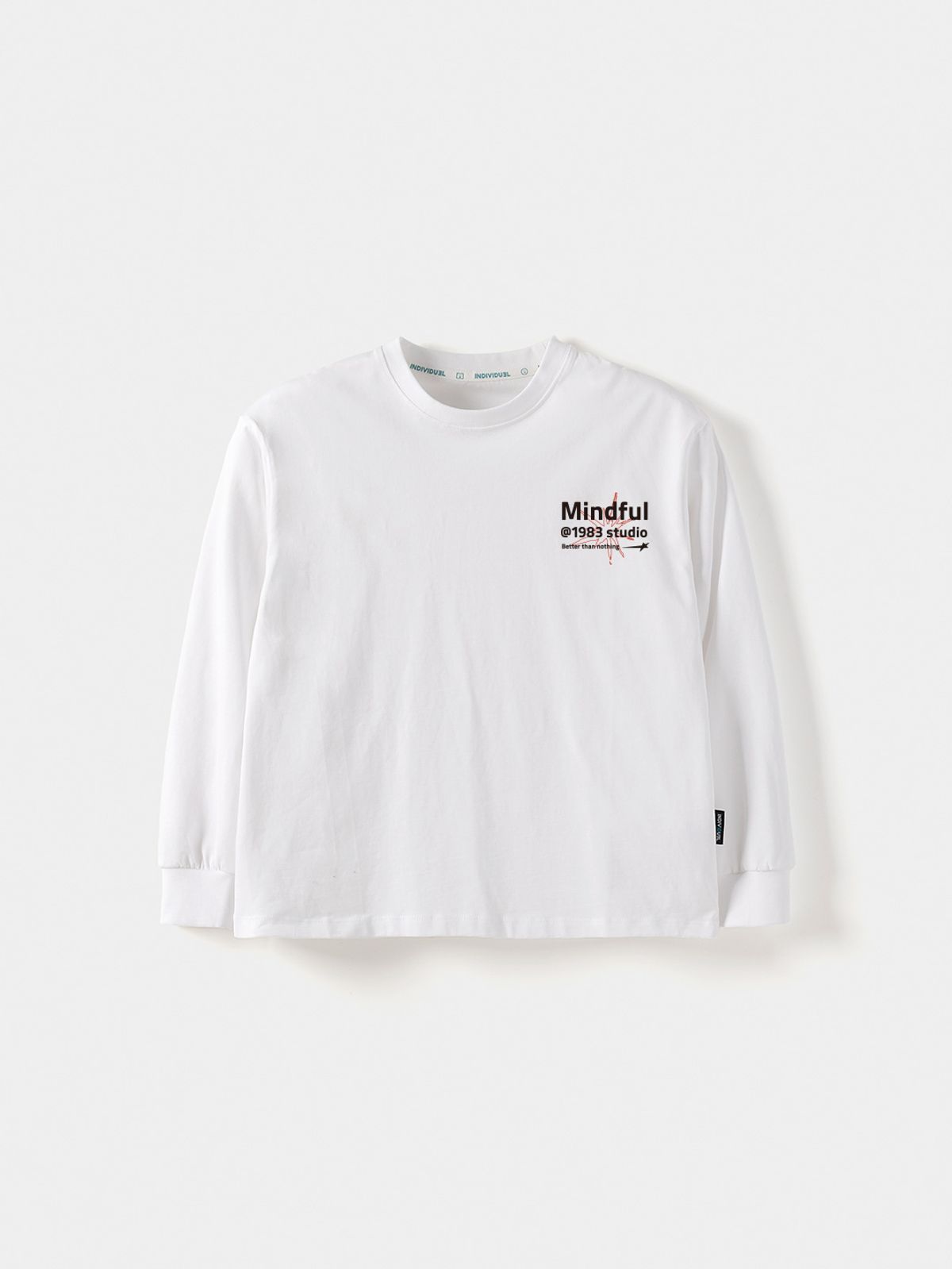 인디비주엘(INDIVIDUEL) 마인드풀 아트웍 긴팔 티셔츠 - 2 COLOR