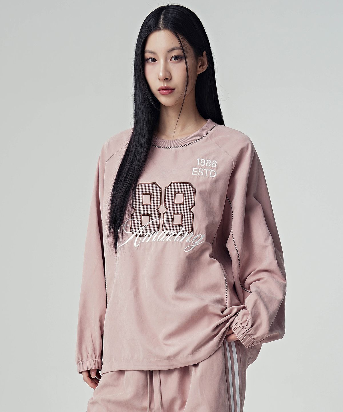 어반드레스(AVANDRESS) 88 어메이징 스프링 스웨이드 맨투맨_3Colors