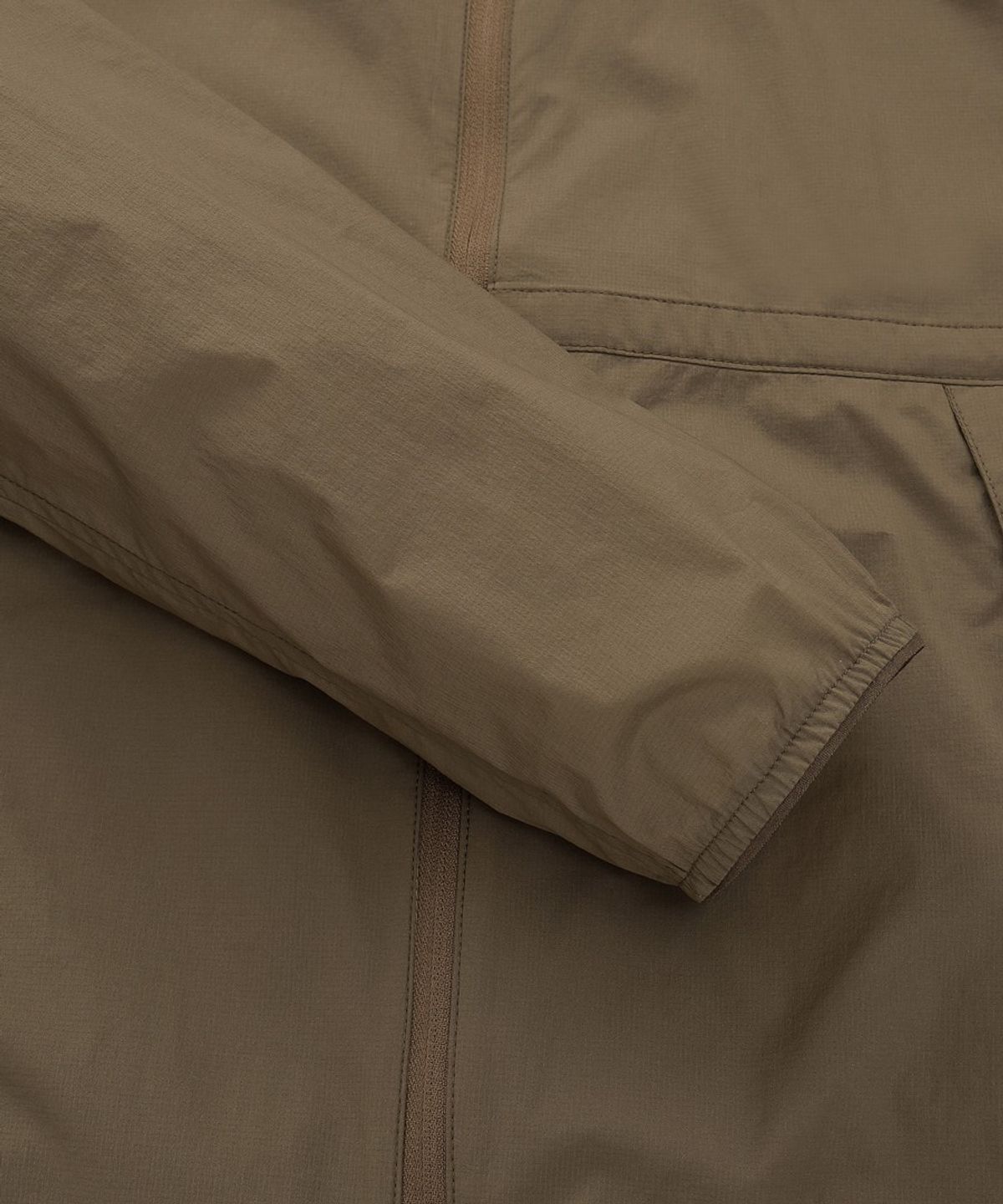 디스커버리 익스페디션(DISCOVERY EXPEDITION) 남성 프레시벤트 후드내장형 바람막이 (D/BEIGE)