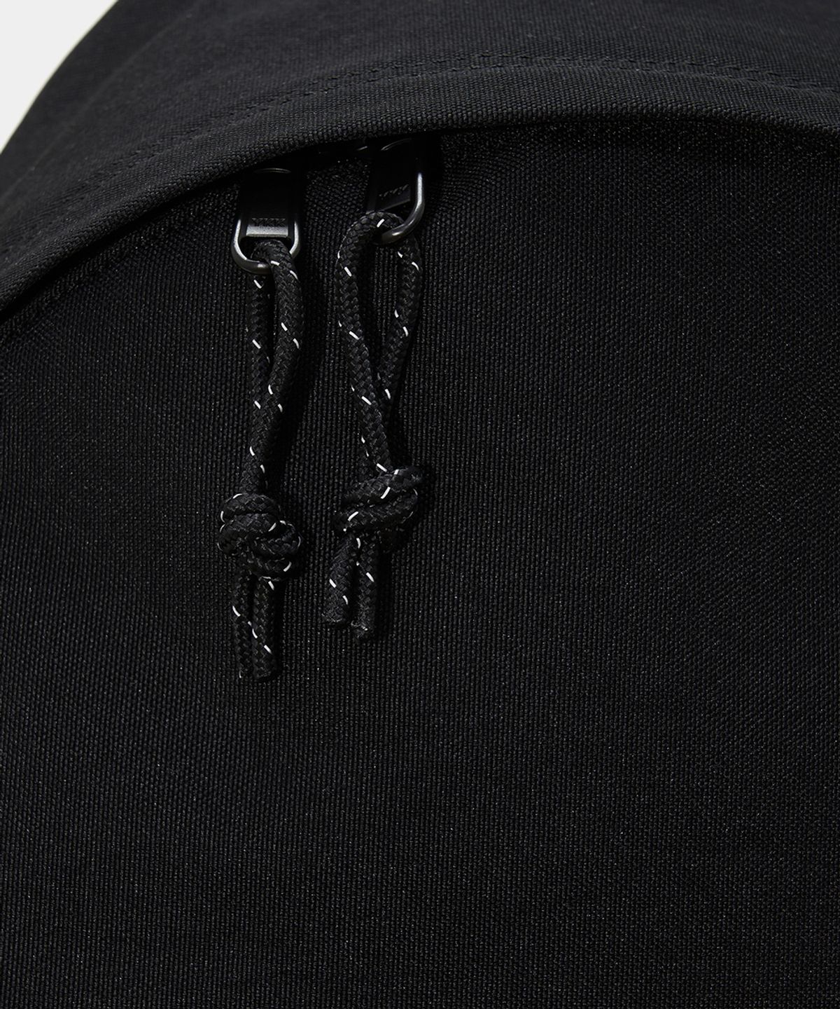 컬럼비아 유니버시티(COLUMBIA UNIVERSITY) TAIL LOGO 13L DAILY BACKPACK_BLACK