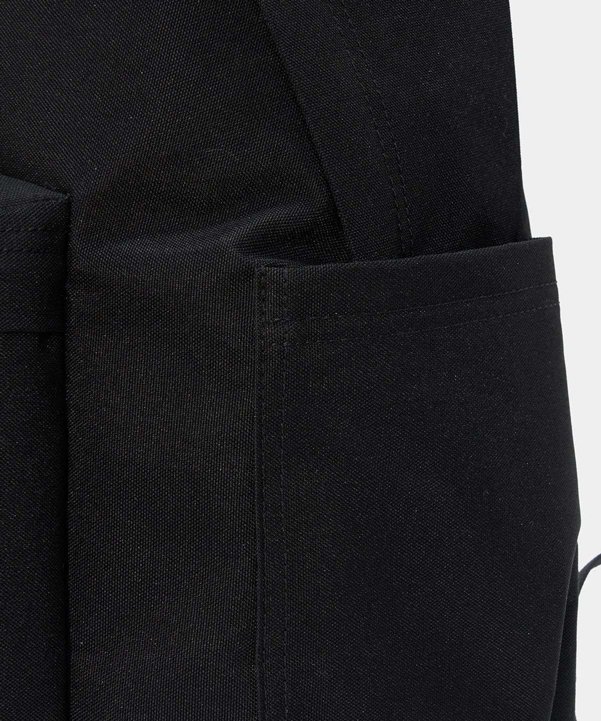 컬럼비아 유니버시티(COLUMBIA UNIVERSITY) TAIL LOGO 13L DAILY BACKPACK_BLACK