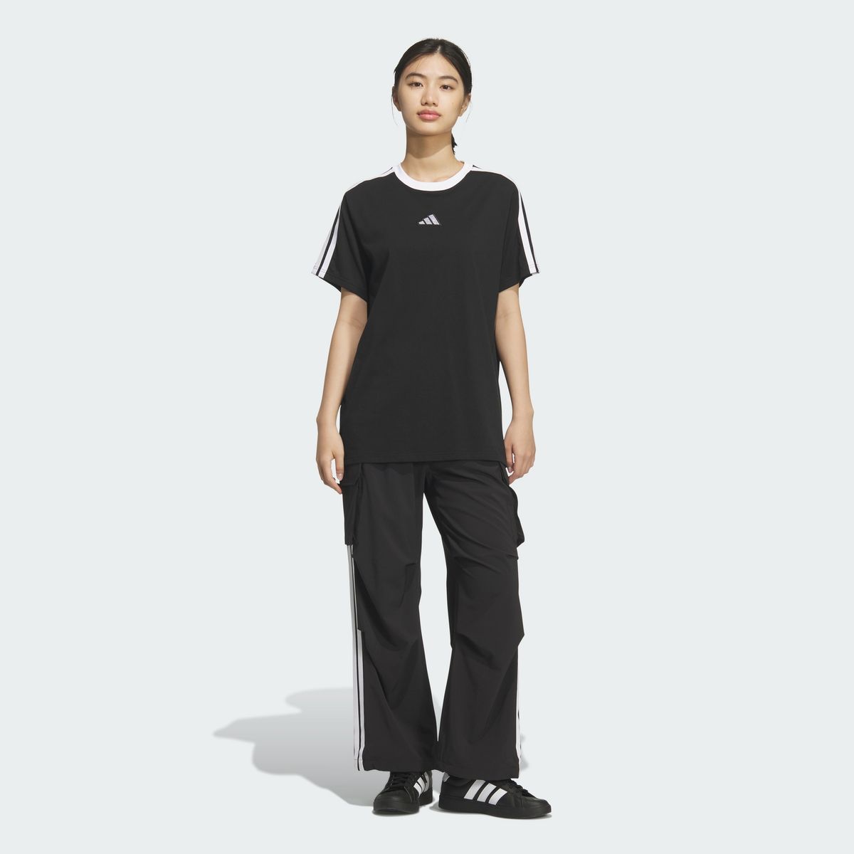 아디다스(ADIDAS) 스트레이트 오픈 헴 팬츠 KQ9275