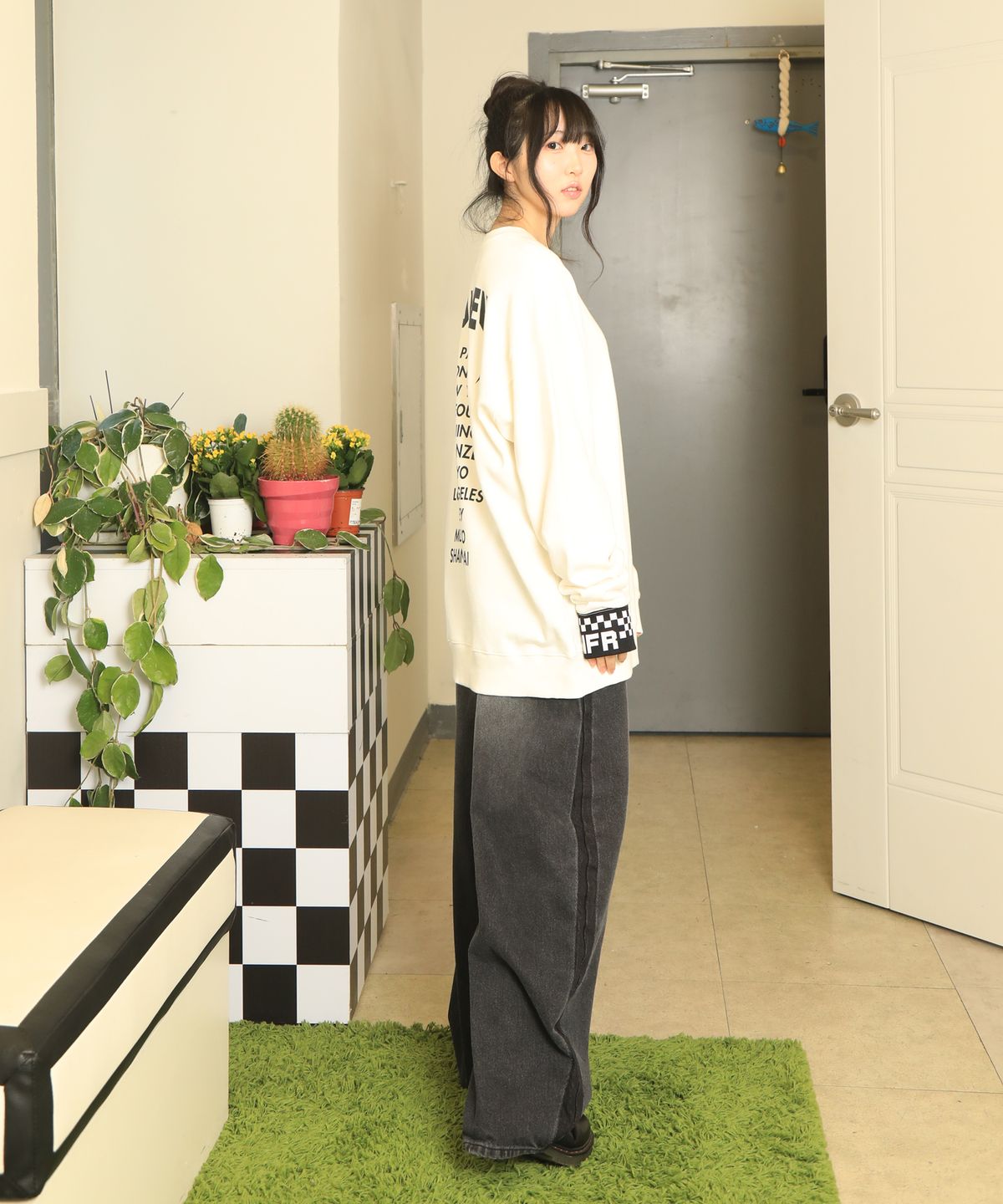 몽키플라워(Monkey Flower) 공용 시티그래픽 맨투맨/MS9WMT09U_WHITE