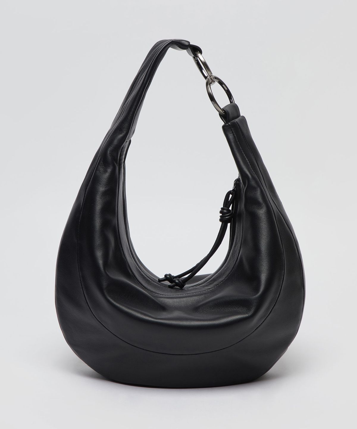 아카이브앱크(ARCHIVEPKE) Fling hobo bag(Deep sleep)_OVBAX26053BLK