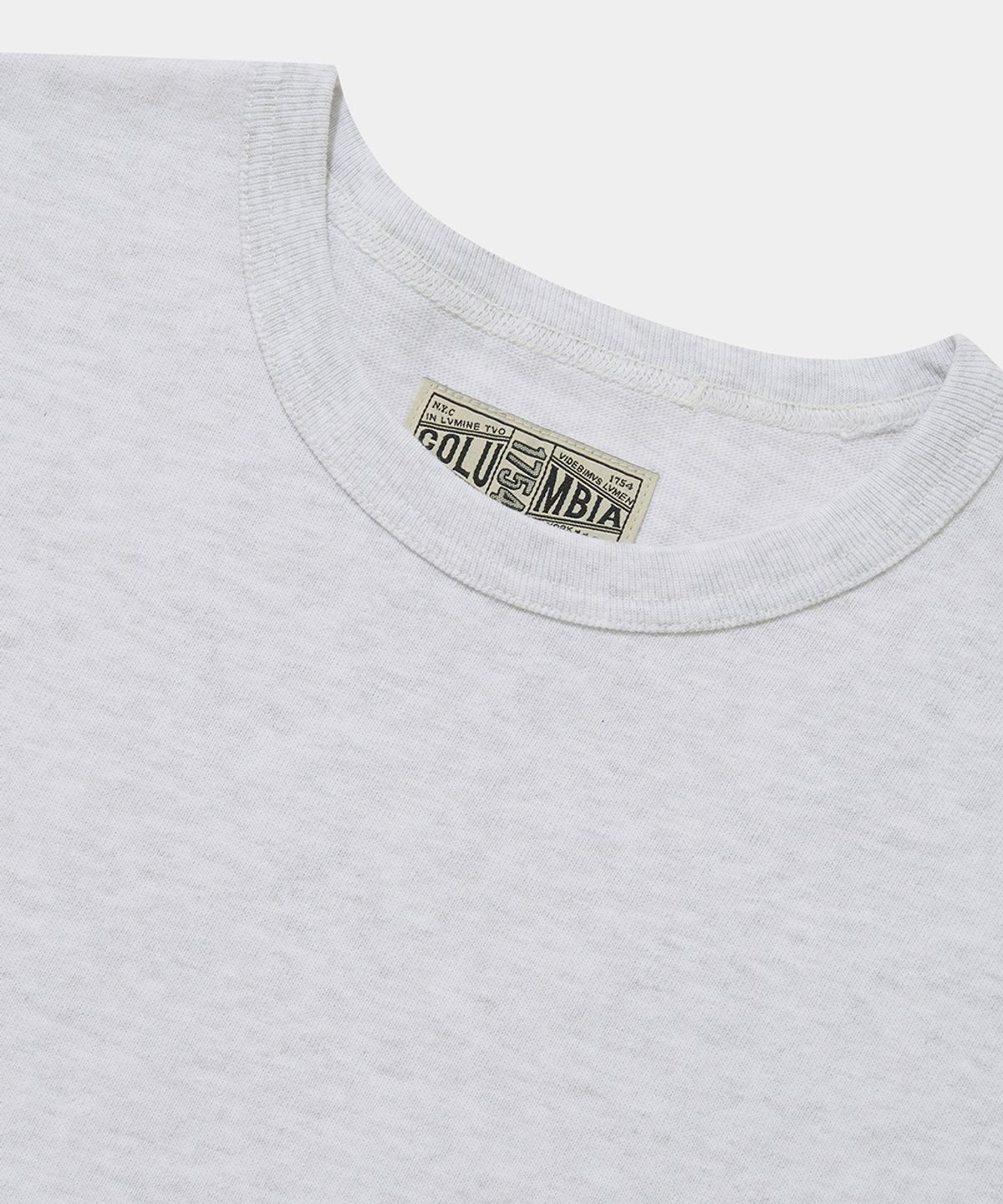 컬럼비아 유니버시티(COLUMBIA UNIVERSITY) SL-LABEL POCKET STRING S/S T-SHIRTS_LIGHT MELANGE GRAY