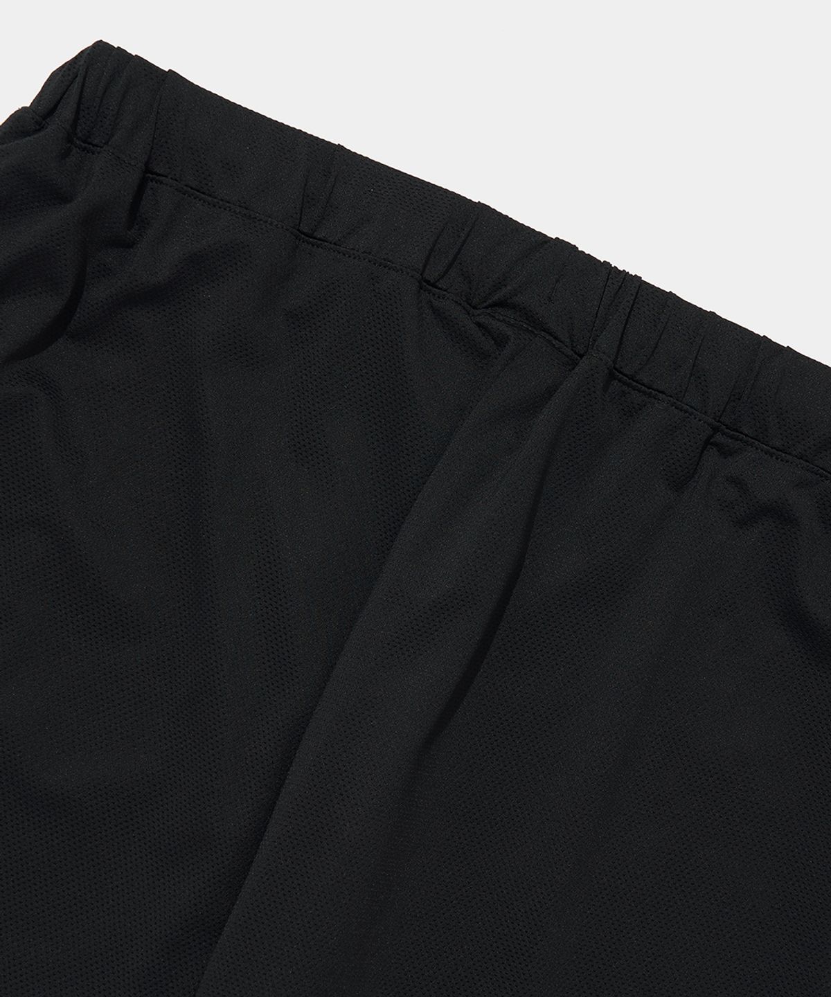 컬럼비아 유니버시티(COLUMBIA UNIVERSITY) SIDE LINE LOOSE FIT MESH TRACK PANTS_BLACK