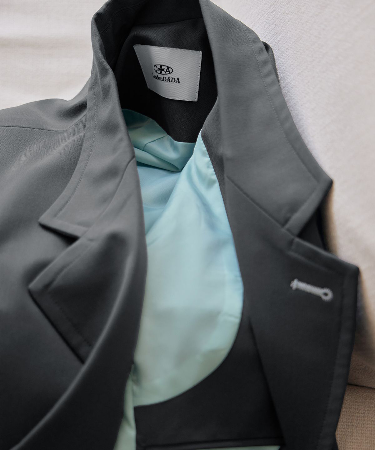 런던다다(LONDONDADA) Buttonhole Tailored Jacket, CHARCOAL