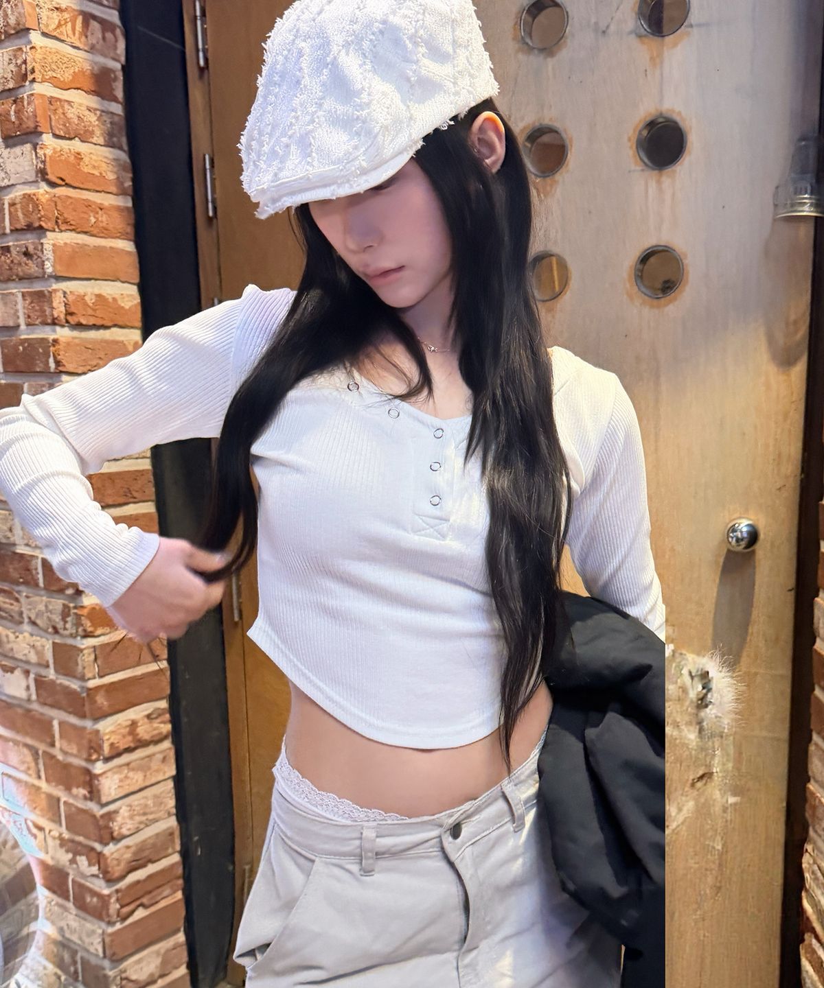 꾸아페(QUAFE) HENLEY NECK BUTTON SLIM T-SHIRT_2color