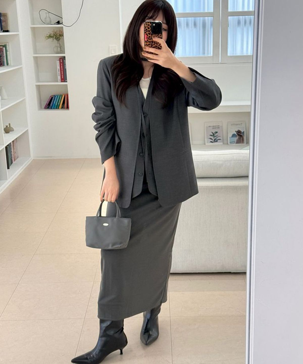미쏘(MIXXO) V넥 변형 자켓_MIWJKG90QC