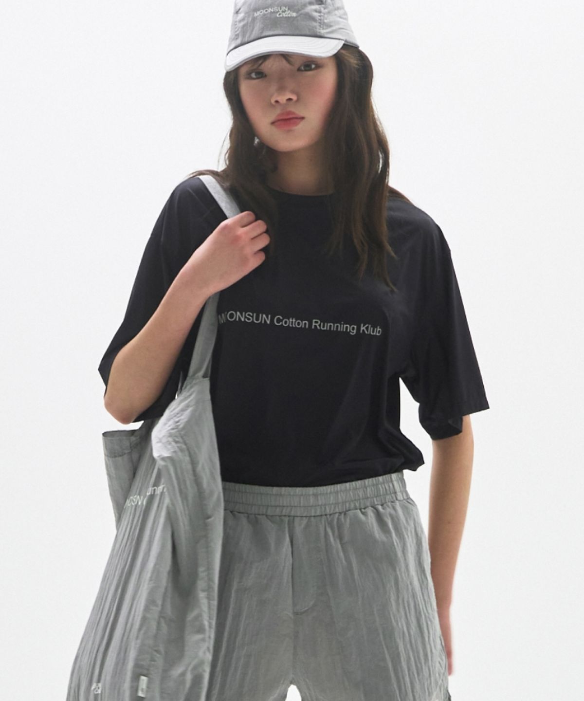 문선 아카이브(MOONSUN ARCHIVE) M.C UNISEX, Running Klub T-Shirt / BLACK