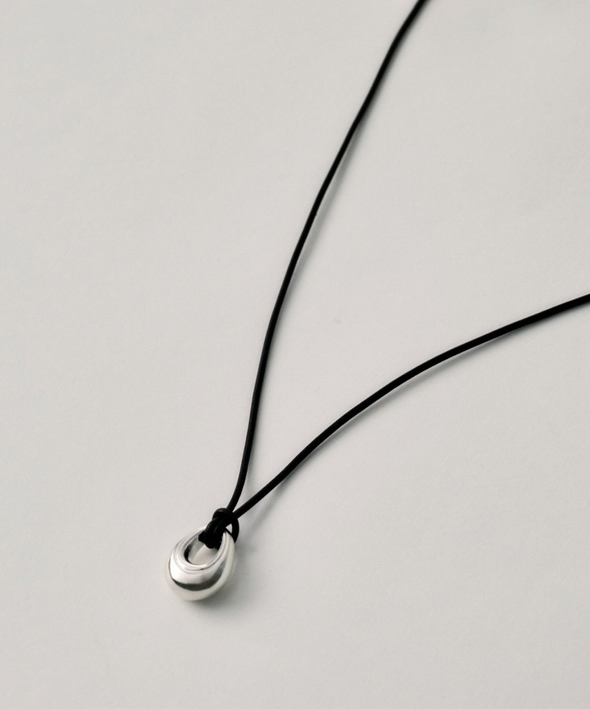 코도(KODO) Flange Pendant Necklace