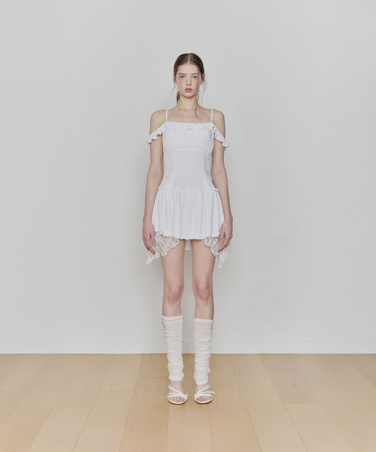 페인오어플레져(PAINORPLEASURE) PETAL RUFFLE DRESS white