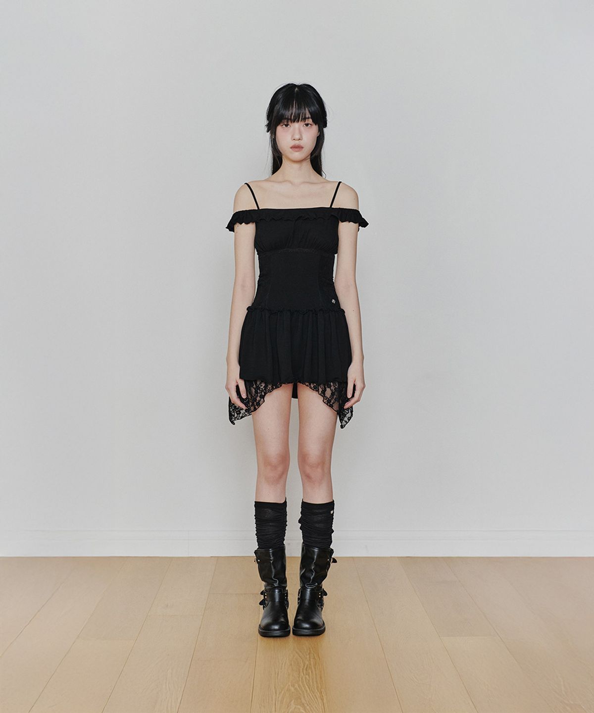 페인오어플레져(PAINORPLEASURE) PETAL RUFFLE DRESS black
