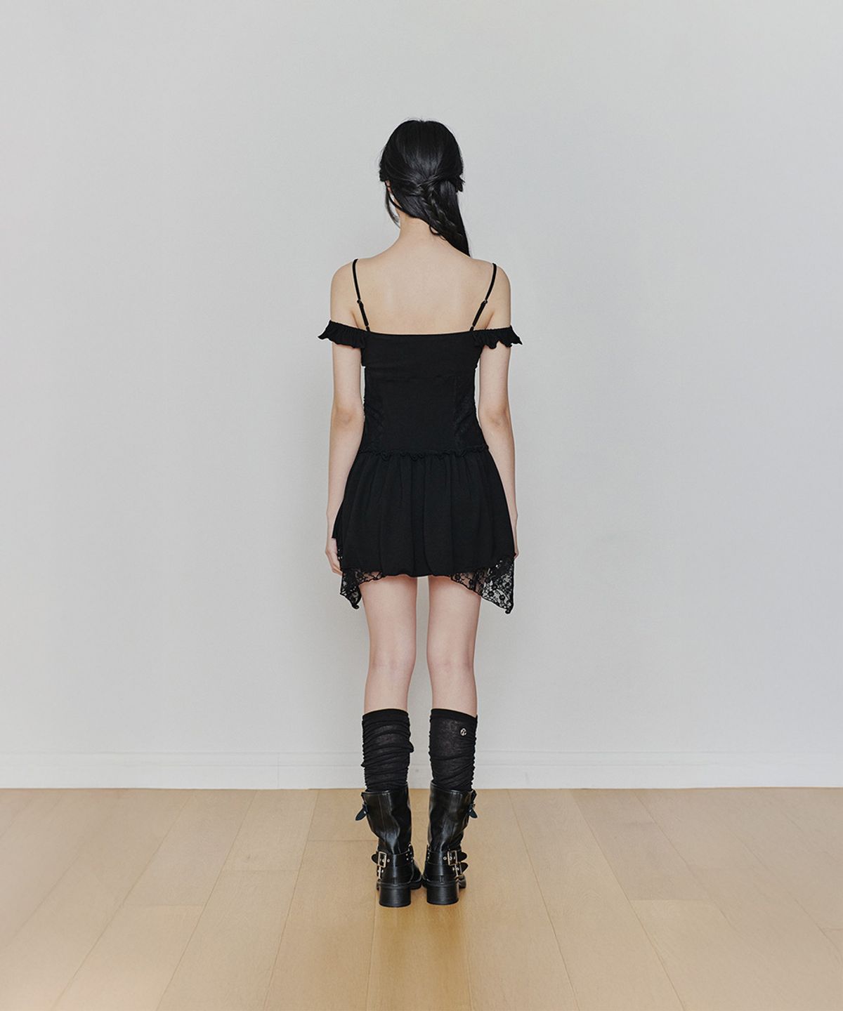 페인오어플레져(PAINORPLEASURE) PETAL RUFFLE DRESS black