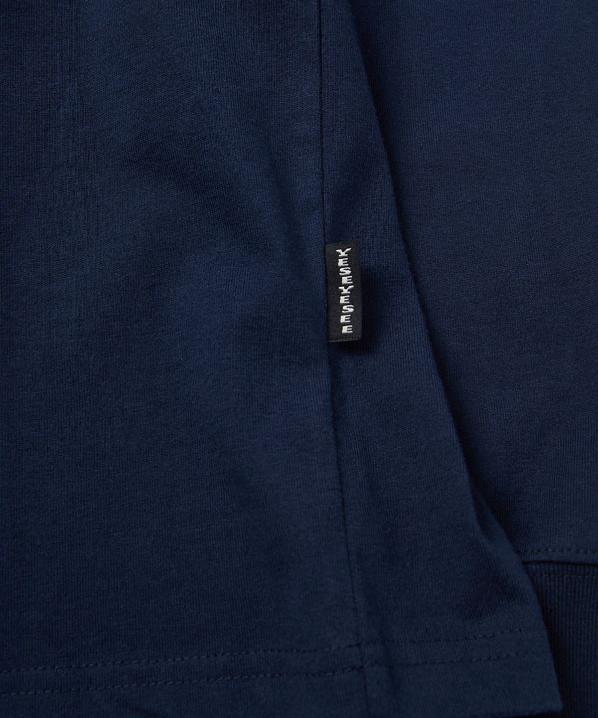 예스아이씨(YESEYESEE) C-Logo L/S Navy