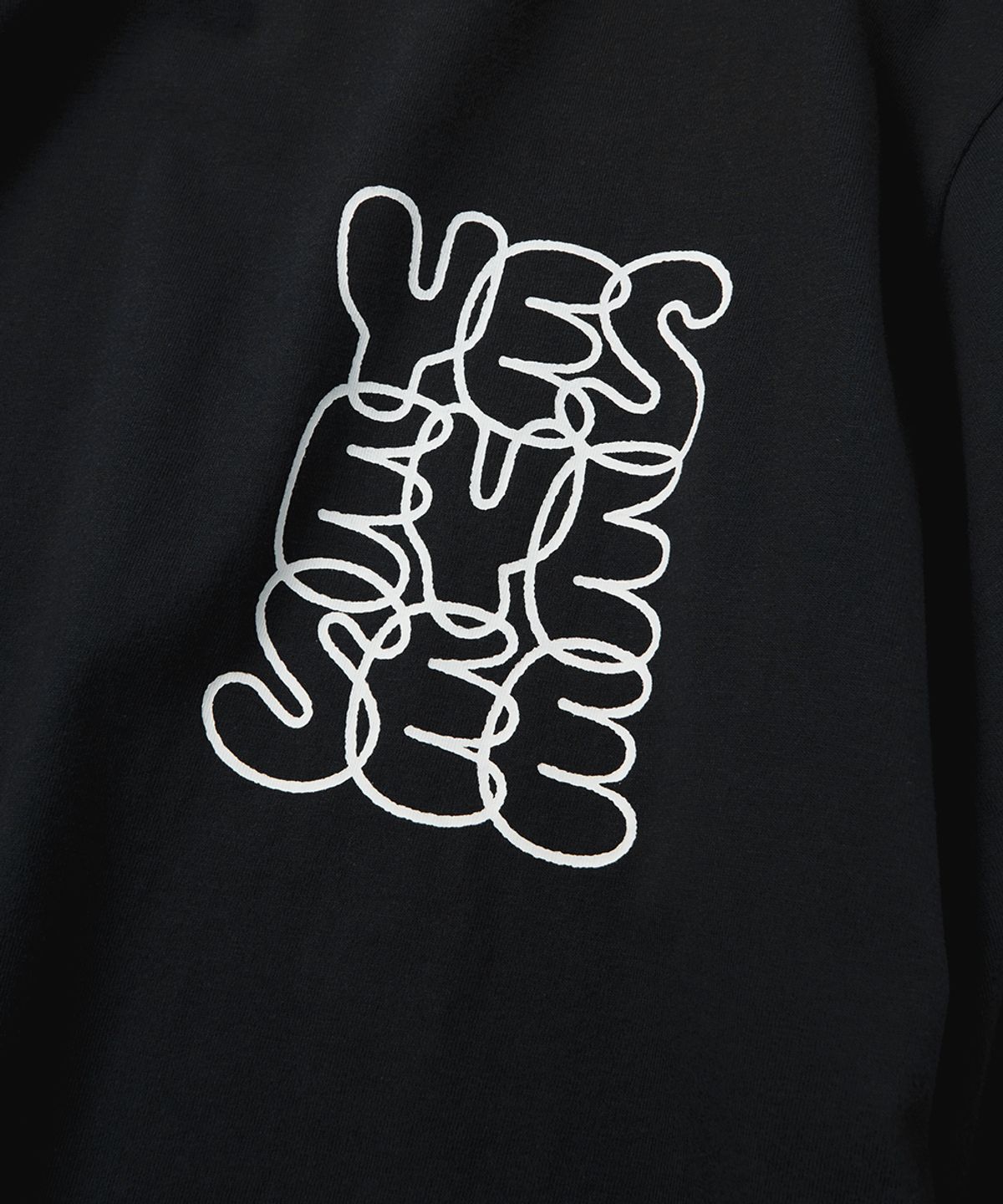 예스아이씨(YESEYESEE) C-Logo L/S Black