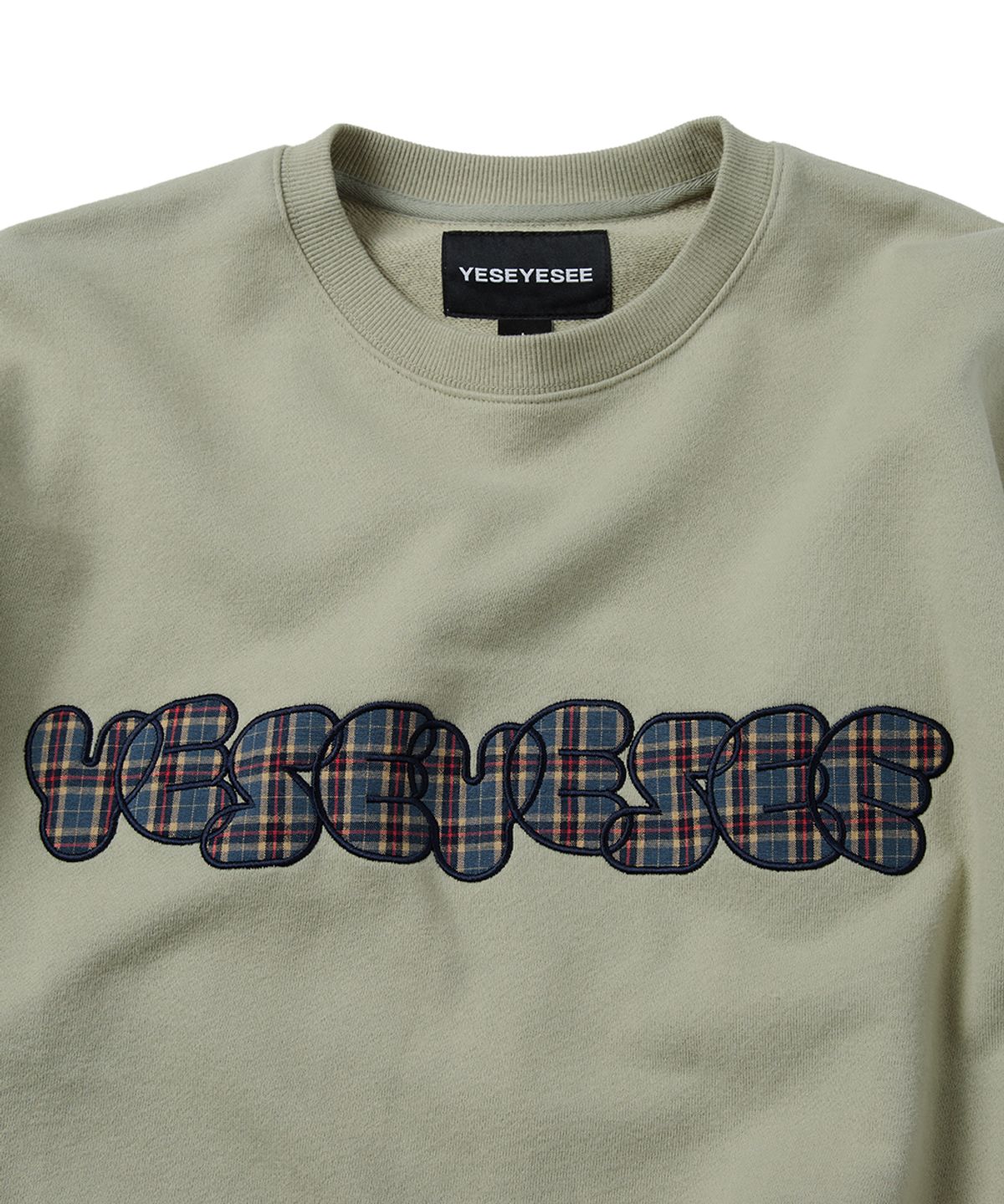 예스아이씨(YESEYESEE) Y.E.S Checkered Logo Sweatshirt Light Olive