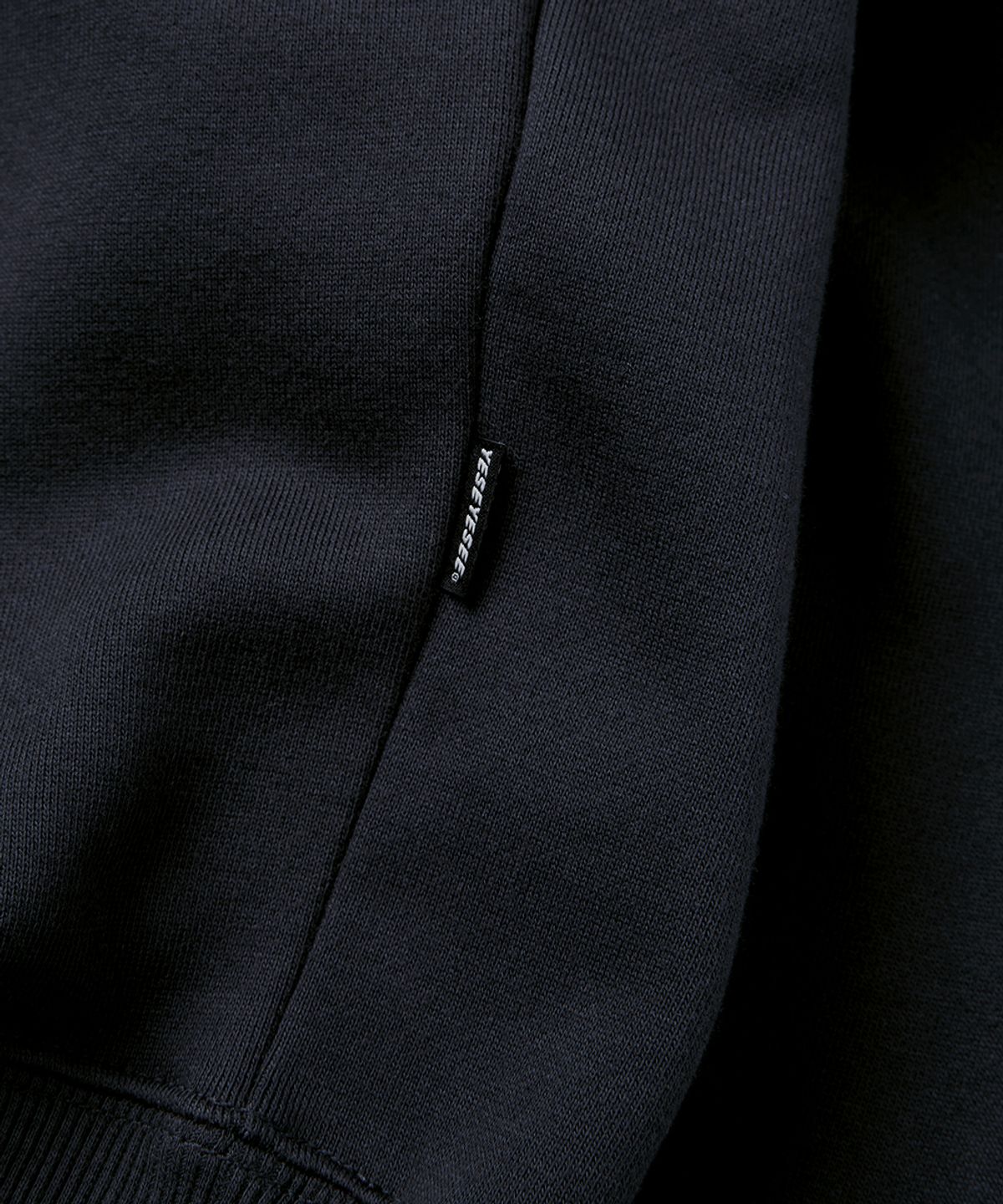 예스아이씨(YESEYESEE) Y.E.S Goblin Hoodie Charcoal