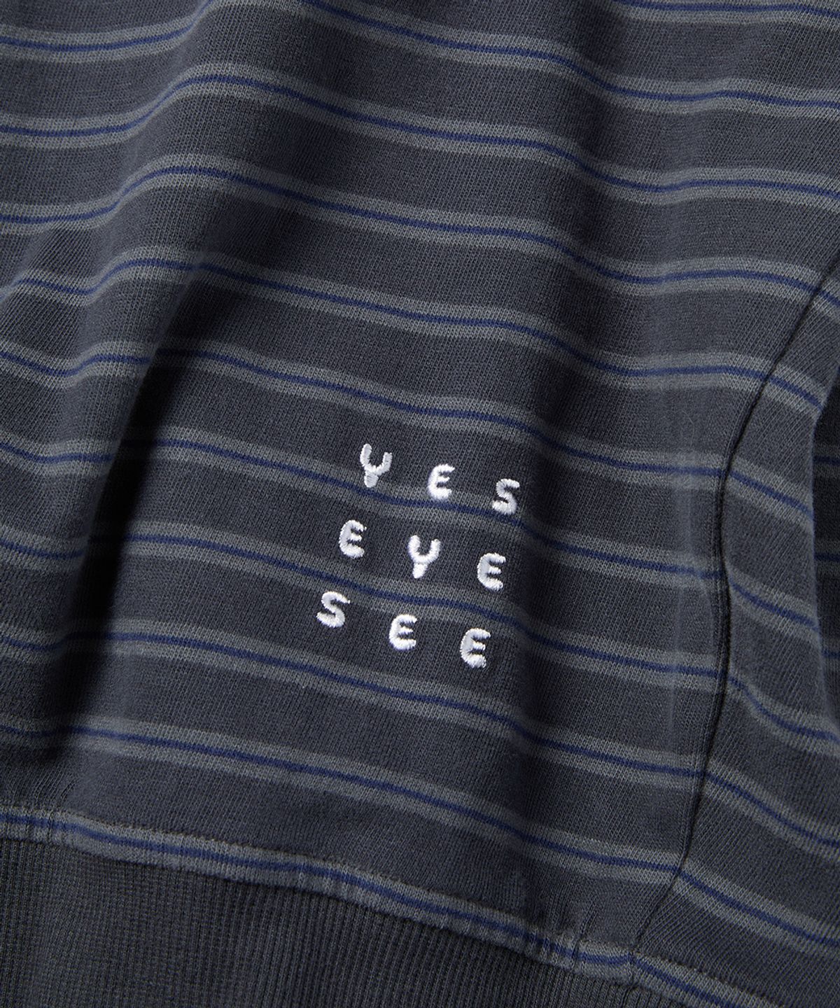 예스아이씨(YESEYESEE) Y.E.S Stripe Single Zip-up Hoodie Charcoal