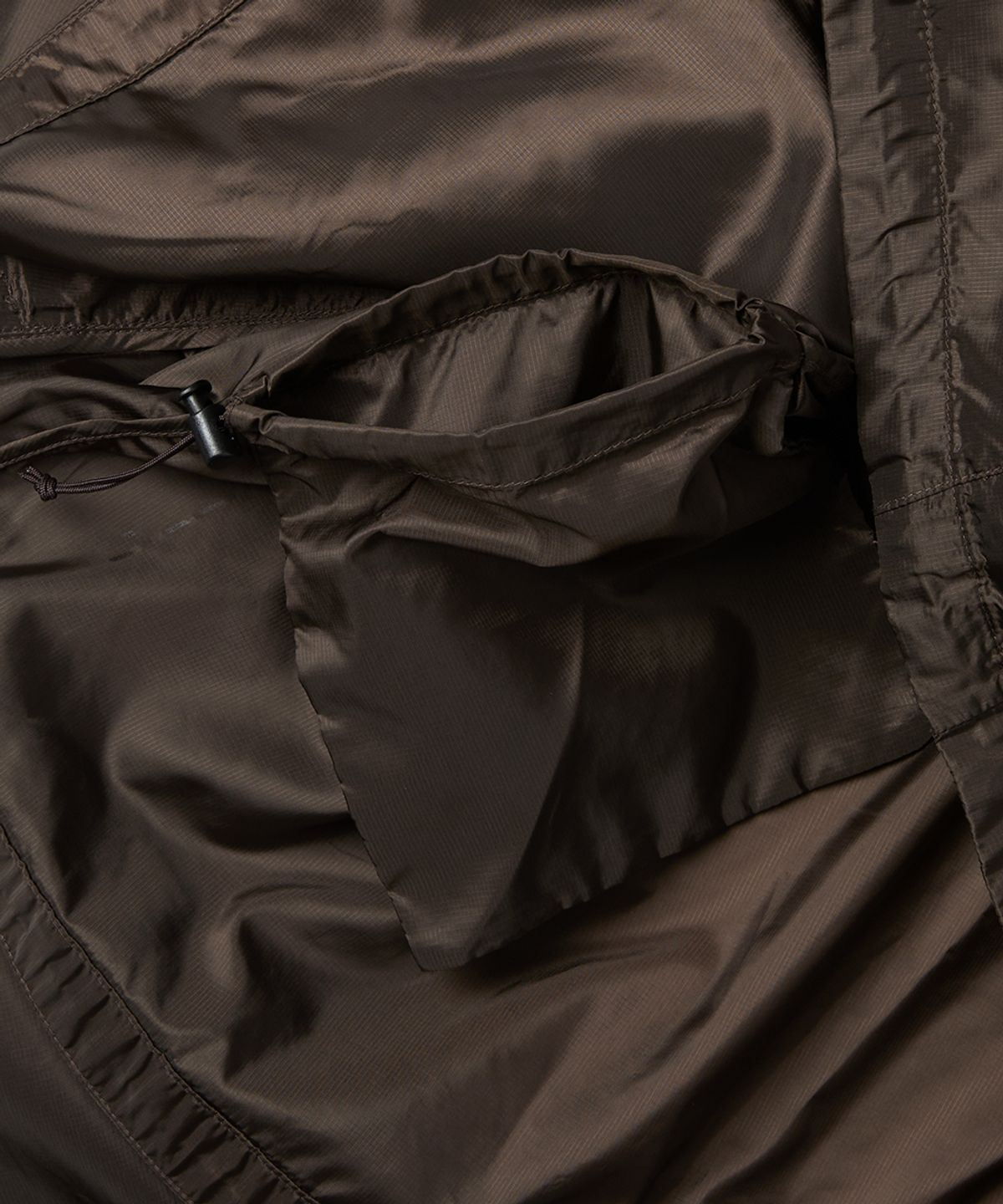예스아이씨(YESEYESEE) Breeze Windbreaker Brown