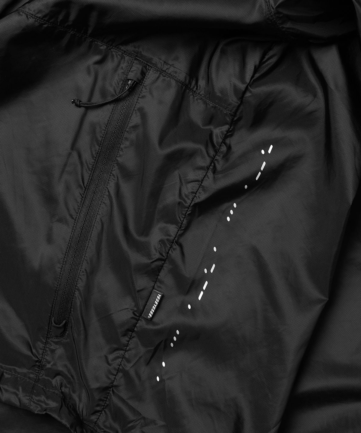 예스아이씨(YESEYESEE) Breeze Windbreaker Black