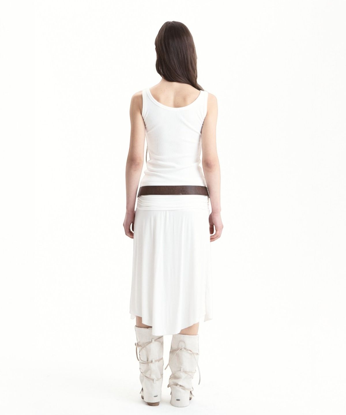 시너진(SYNERJYN) LAYERED SHIRRING MIDI SKIRT WHITE