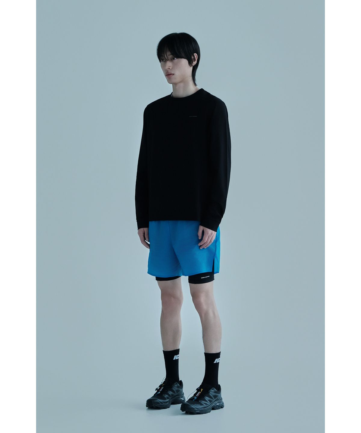 얼스캄에라(EARTH CALM ERA) 소프트 에센셜 롱슬리브_블랙