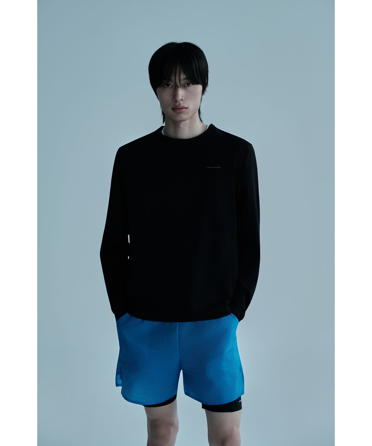 얼스캄에라(EARTH CALM ERA) 소프트 에센셜 롱슬리브_블랙