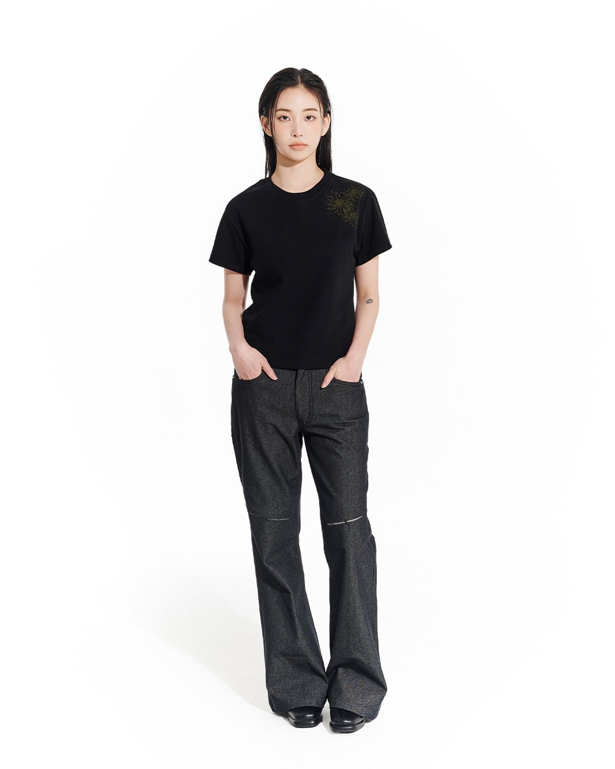 헤오진(HEOJIN) THE INVERSION FLARE PANTS