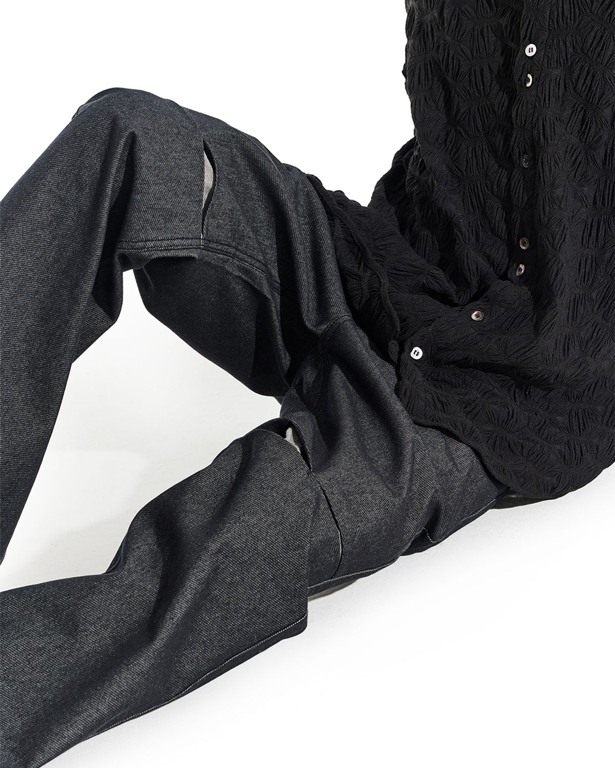헤오진(HEOJIN) THE INVERSION FLARE PANTS
