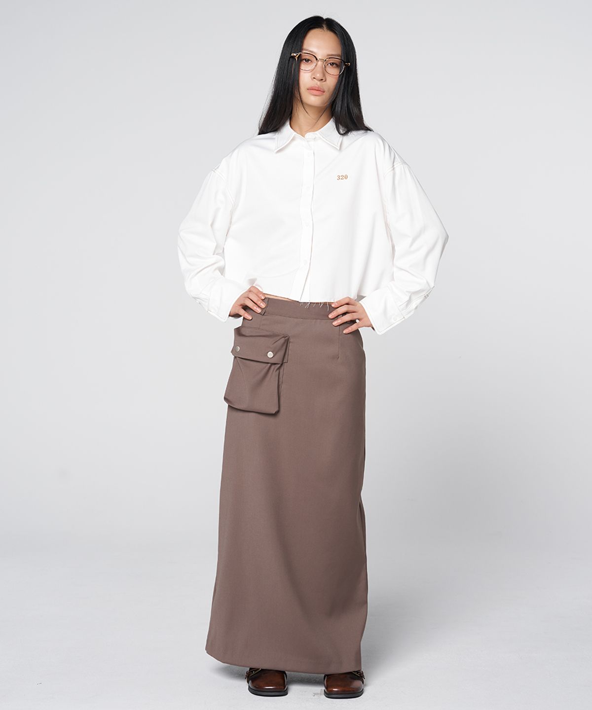 320쇼룸(320SHOWROOM) Contrast Stitch Cut-Off Short White Shirt