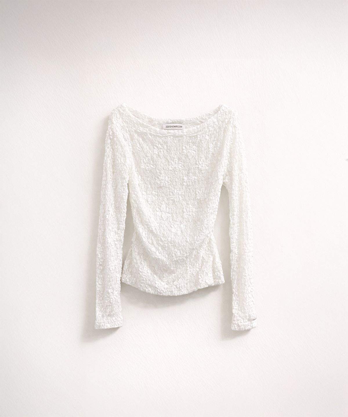 320쇼룸(320SHOWROOM) Sheer Lace Shirred Top White