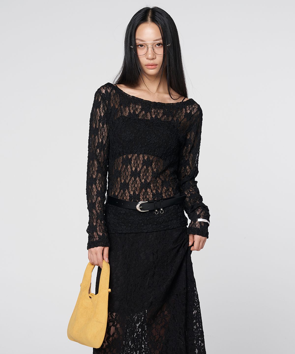 320쇼룸(320SHOWROOM) Sheer Lace Shirred Top Black