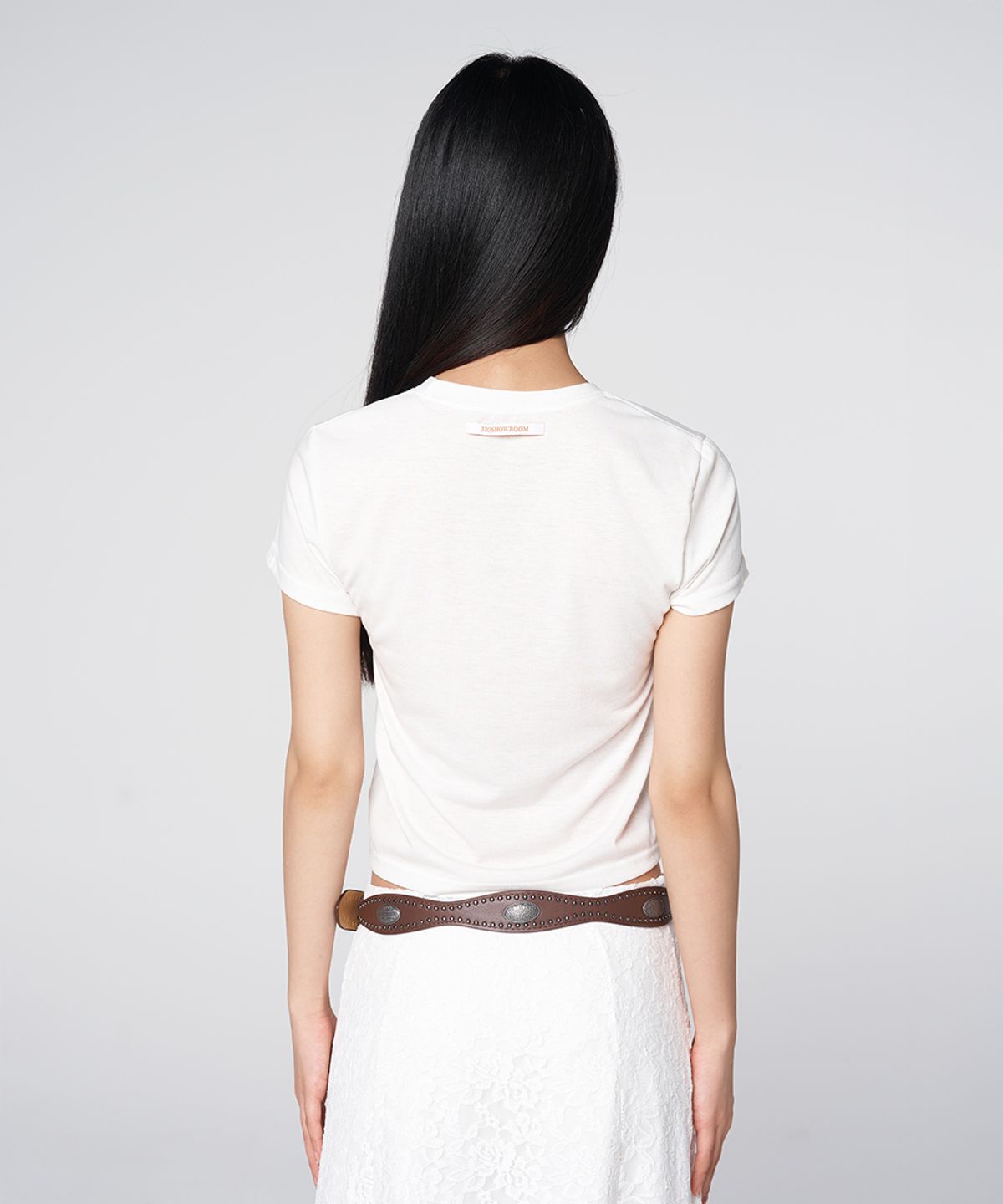 320쇼룸(320SHOWROOM) Daily Essential Back-Label Point T-Shirt Ivory