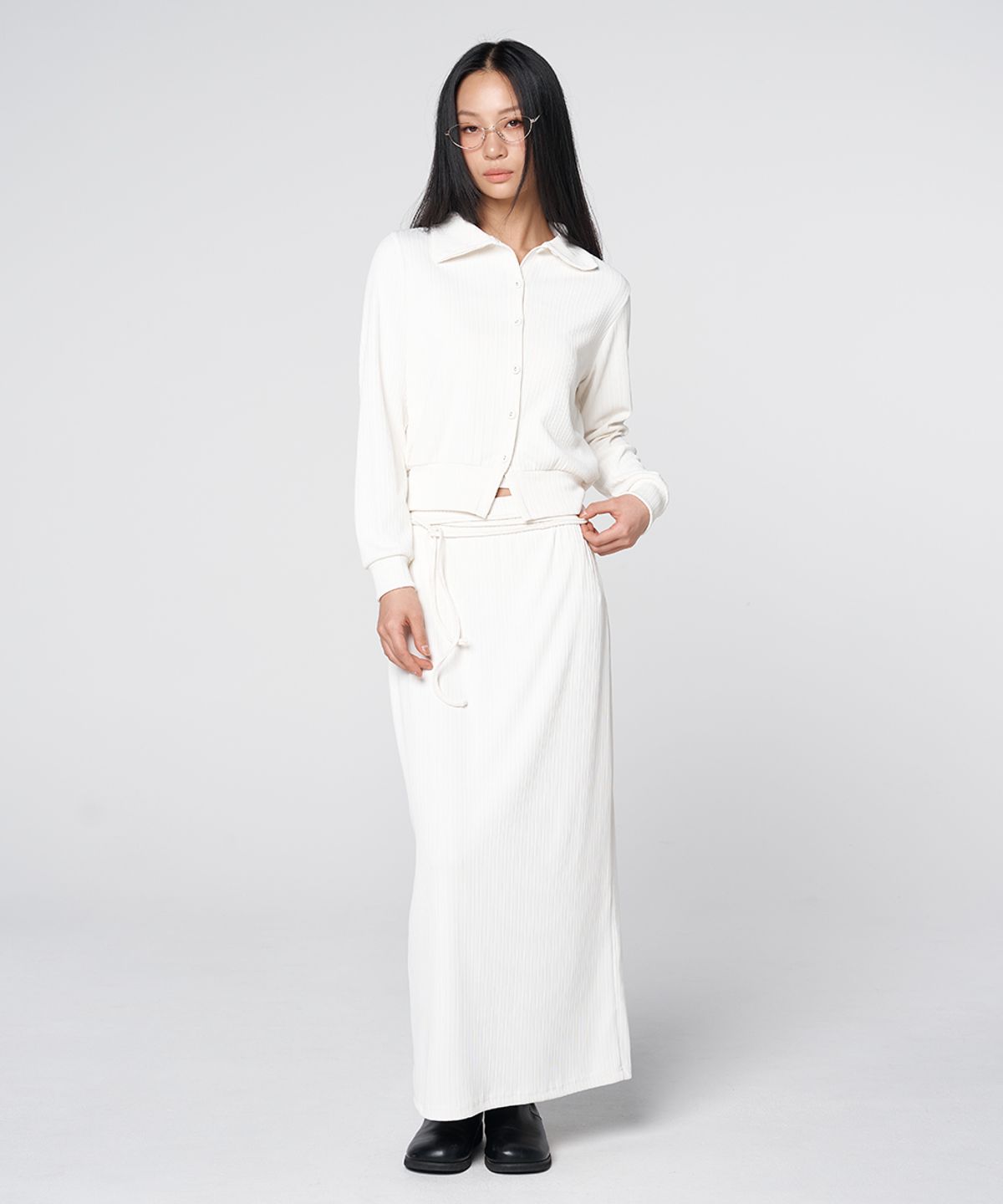 320쇼룸(320SHOWROOM) Covered Button Short Cardigan Ivory