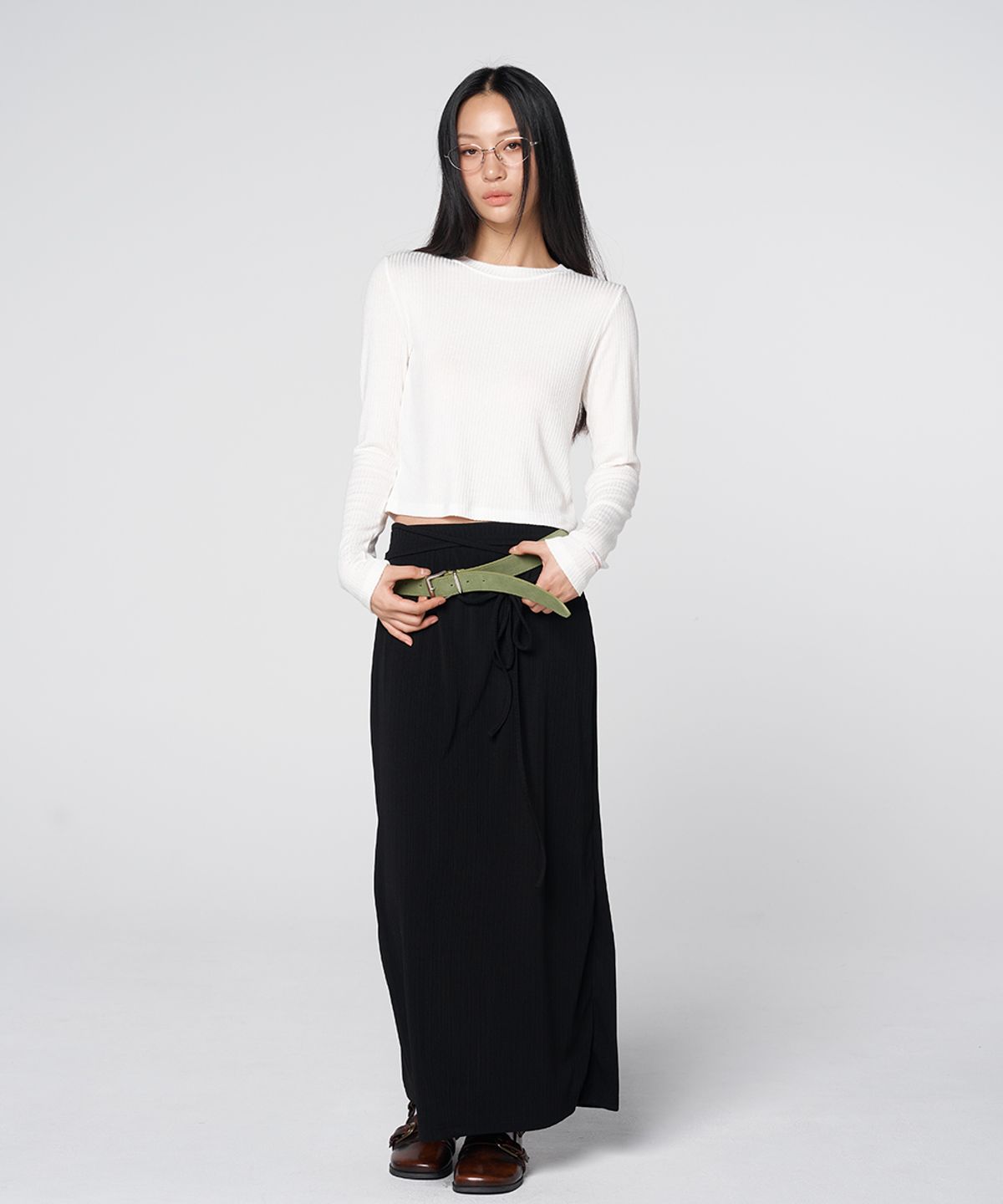 320쇼룸(320SHOWROOM) Belt Detail Long Skirt Black