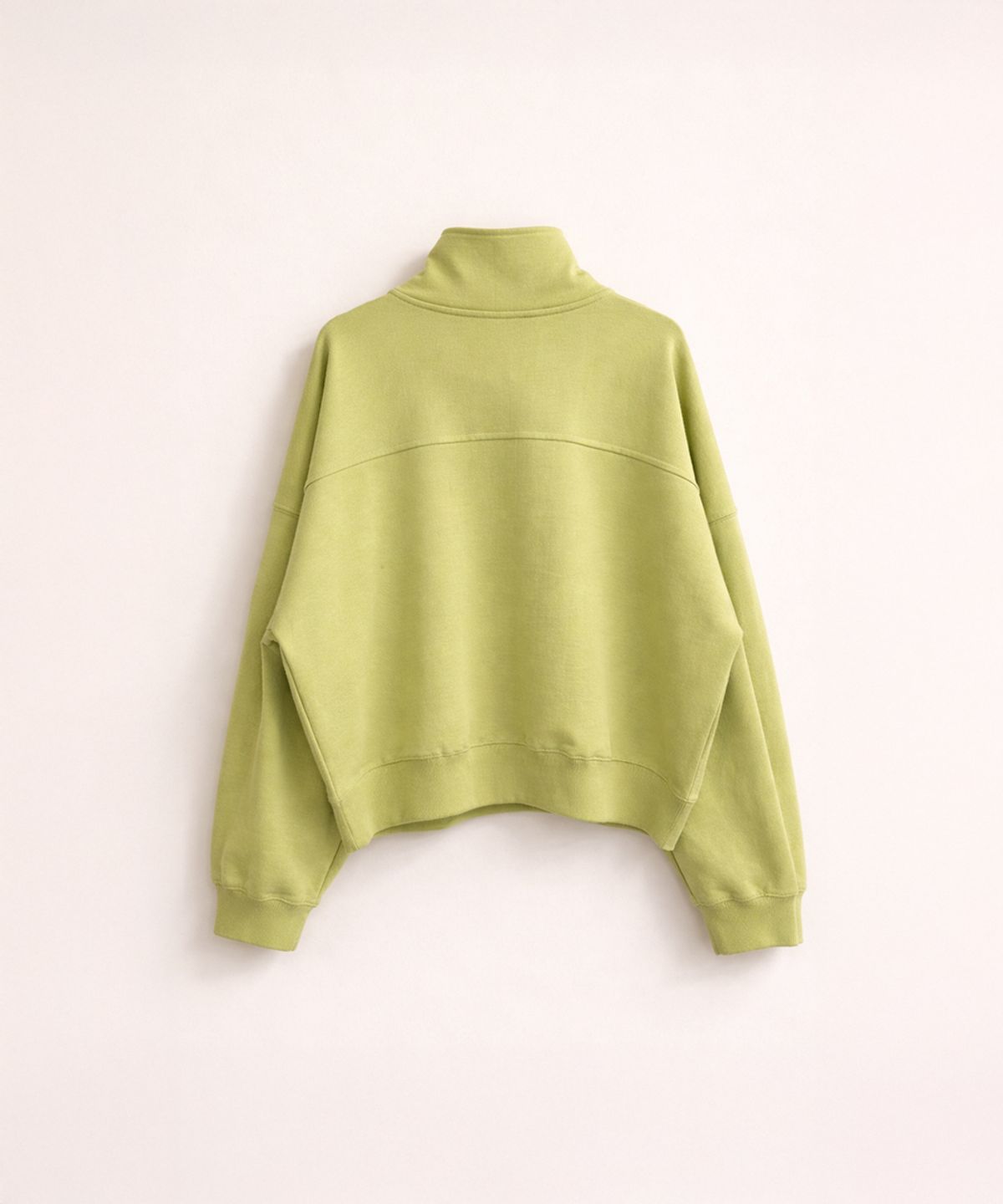 320쇼룸(320SHOWROOM) Contrast Zip Half-Neck Oversized Sweatshirt Tender green