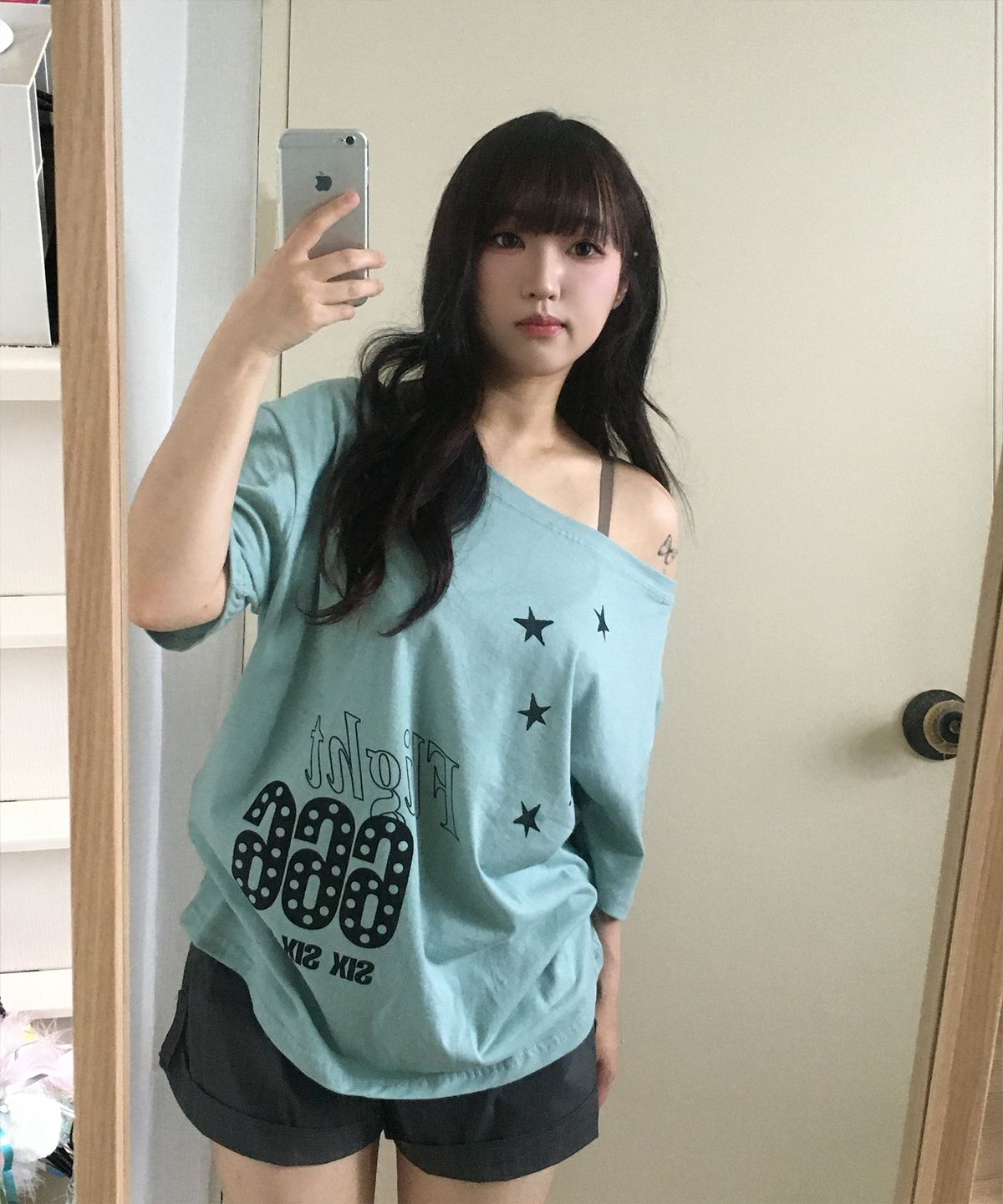 디파이클럽로버스(DEFYCLUBROBBERS) Flight 666 원 오프 숄더 보트넥 반팔 티셔츠 (5color)