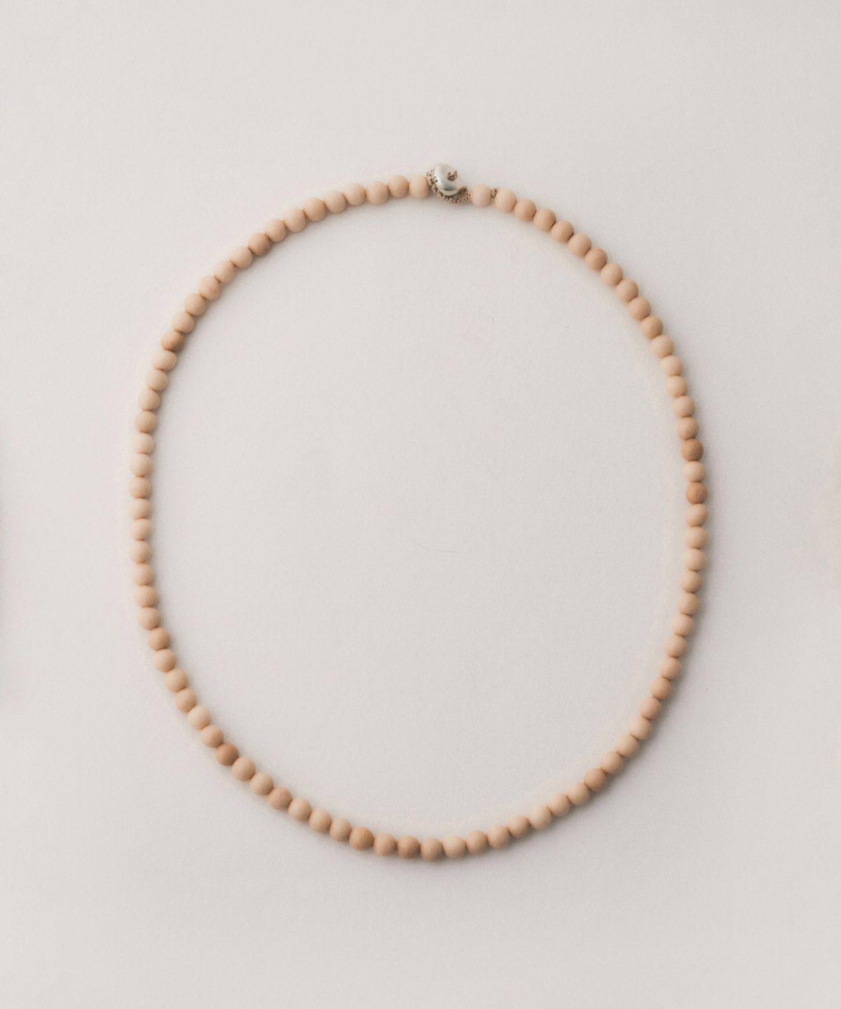 코도(KODO) Bead Collar Necklace(Sand)
