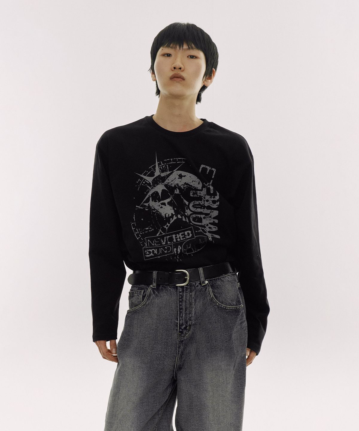 디파이클럽로버스(DEFYCLUBROBBERS) Eternal Tour 롱슬리브 (블랙)