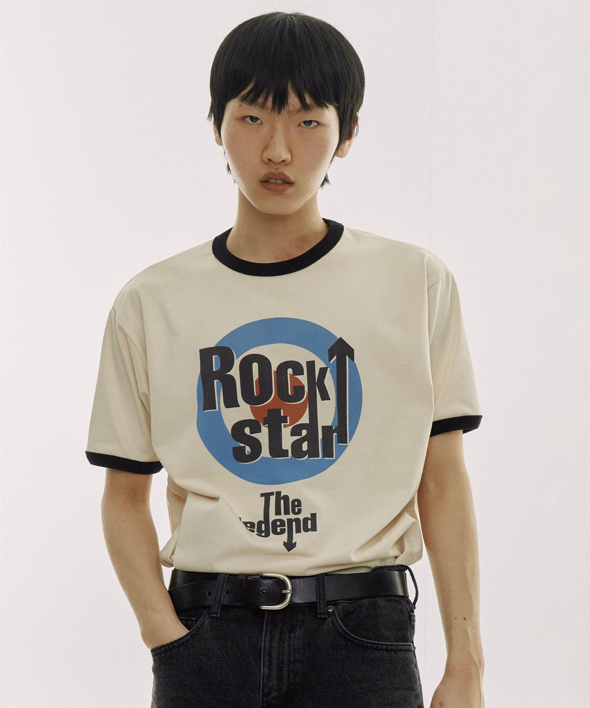 디파이클럽로버스(DEFYCLUBROBBERS) Rock Star The Legend 링거 반팔 티셔츠 (2color)