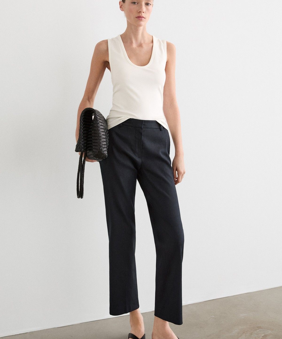 마시모두띠(MASSIMO DUTTI) 스트레이트핏 린넨 블렌드 팬츠