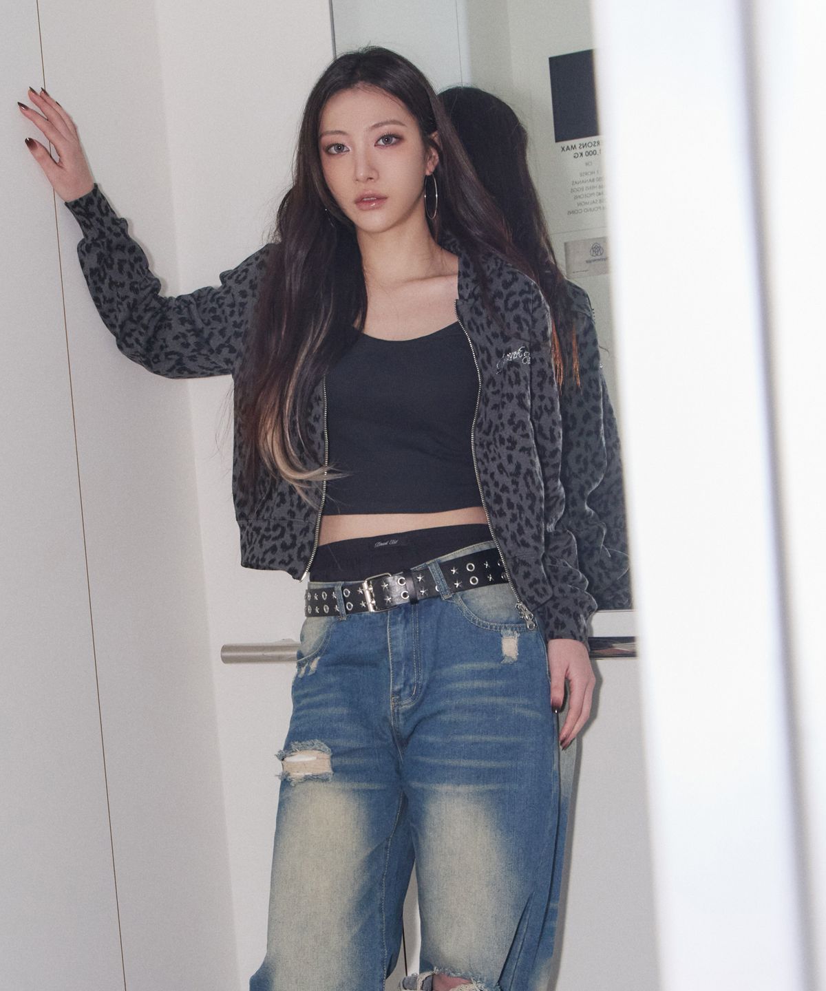 드렁크텍스트(DRUNKTXT) Hotfix Leopard Zip-Up Hoodie Black